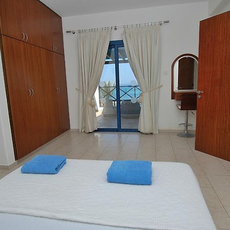Kymmates Beach Front Villas Paphos Exterior photo