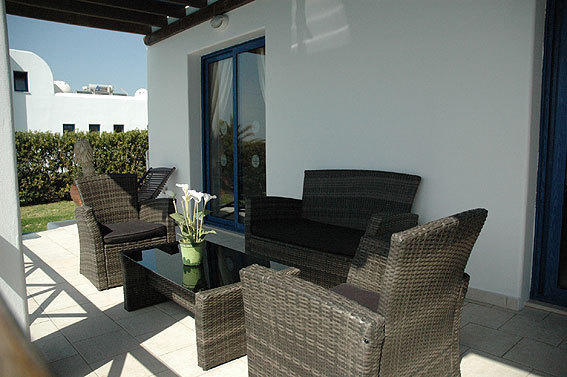 Kymmates Beach Front Villas Paphos Exterior photo