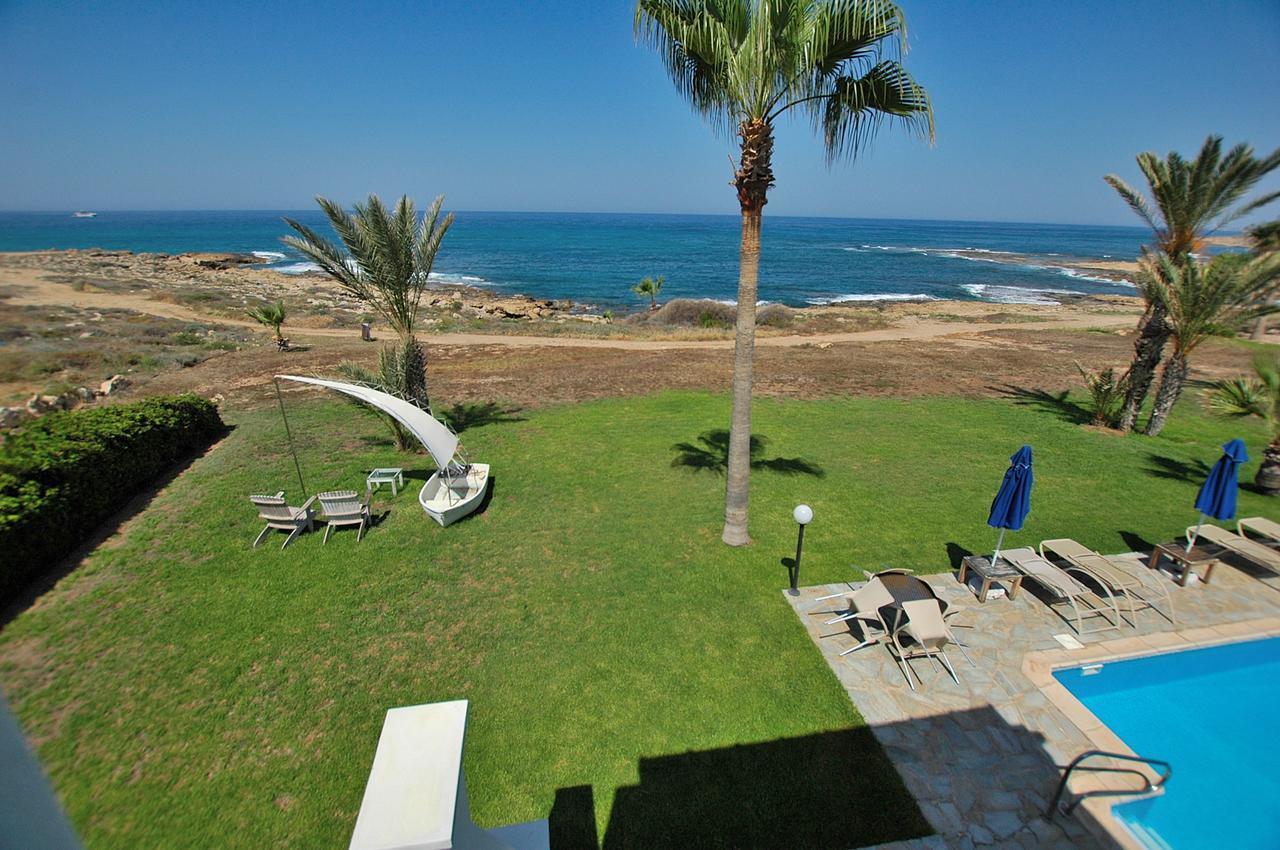 Kymmates Beach Front Villas Paphos Exterior photo
